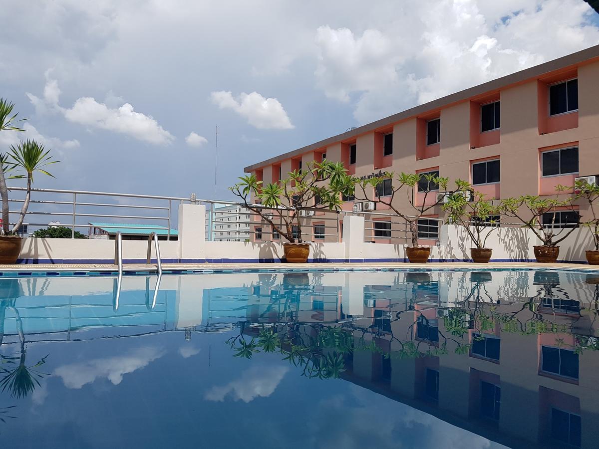 K.S.Pavilion Hotel Nakhonratchasima Exteriér fotografie